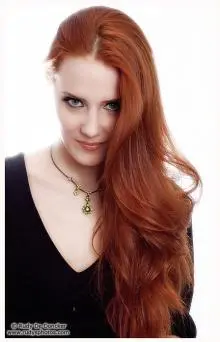 Simone Simons - (2008) Simone Simons.jpg